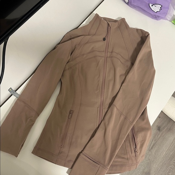 Lululemon define jacket size 6 - Picture 2 of 4